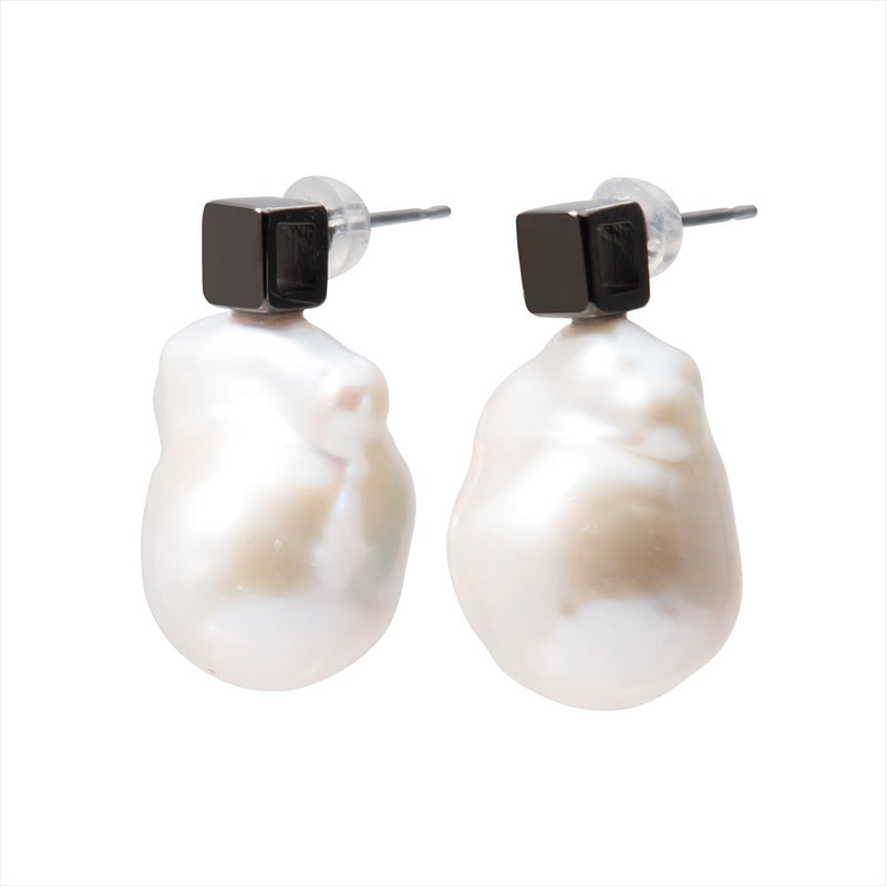 【NOIR/Carre】 Noir Carre Baroque Pearl Earrings, Freshwater Pearl 12mmUP Silver/K18WG (Black Rhodium) (marlena-53-6593)