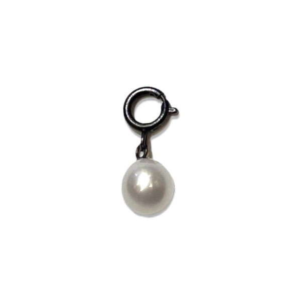 【NOIR Chain series】 Noir Chain series baroque pearl charm, South Sea white butterfly pearl 9mmUPSilver (black rhodium) (marlena-56-340)